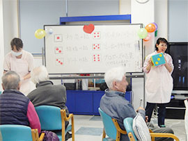 認知症予防レクリエーションの様子